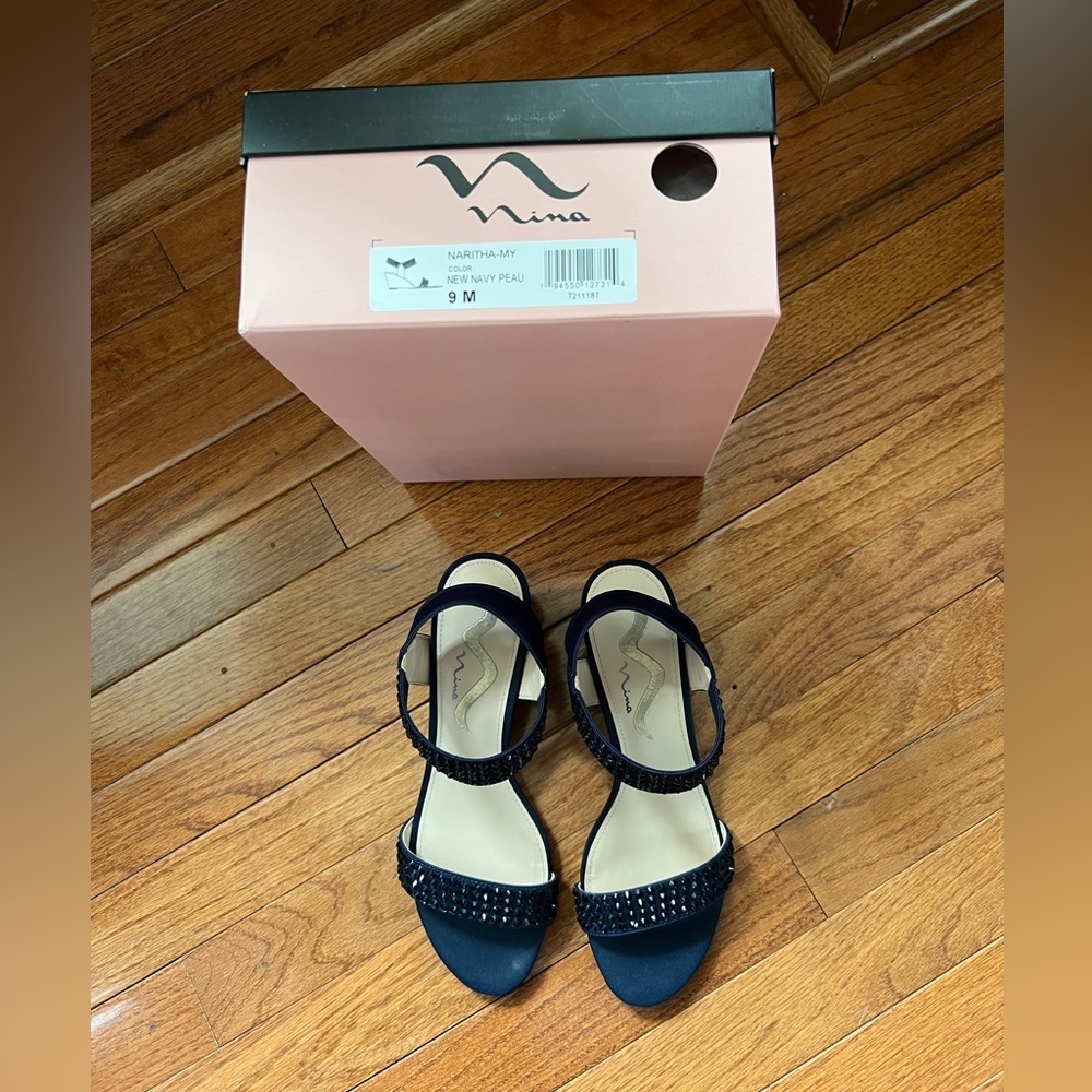 Nina Sz 9 Navy wedge dress sandal